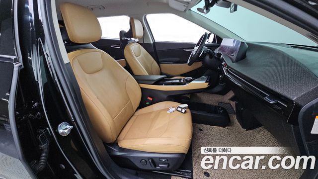 Kia EV6 2022 — photo 16