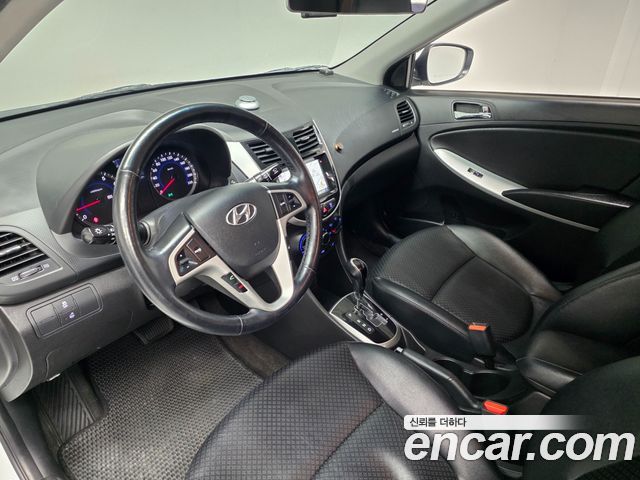Hyundai Accent 2015 — photo 9