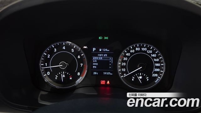 Hyundai Venue 2022 — photo 11