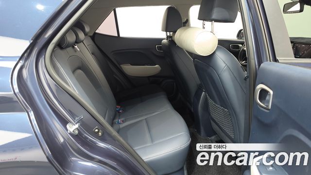 Hyundai Venue 2022 — photo 17