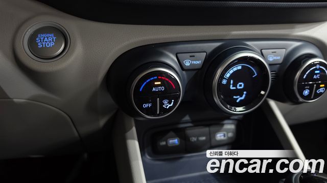 Hyundai Venue 2022 — photo 26
