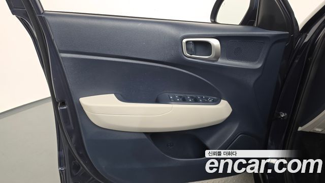 Hyundai Venue 2022 — photo 14
