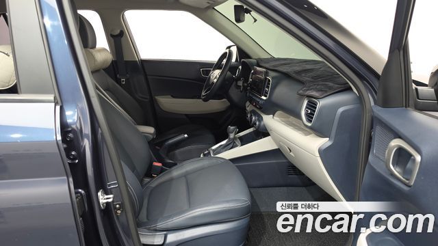 Hyundai Venue 2022 — photo 16