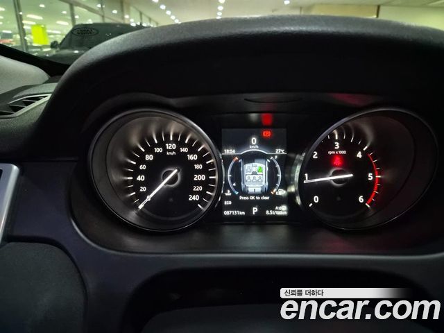 Land Rover Discovery Sport 2017 — photo 6