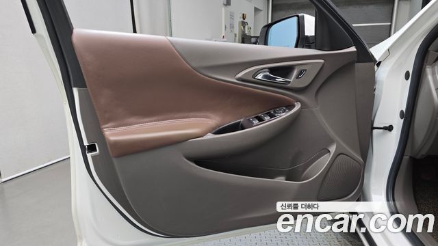 Chevrolet Korea Malibu 2017 — photo 14