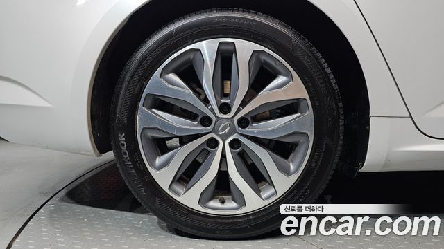 Renault Korea SM6 2016 — photo 5