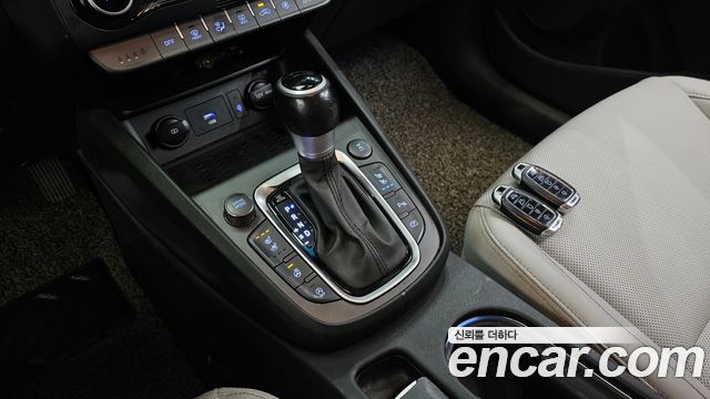 Hyundai Kona 2021 — photo 12