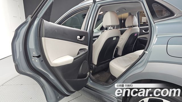 Hyundai Kona 2021 — photo 18
