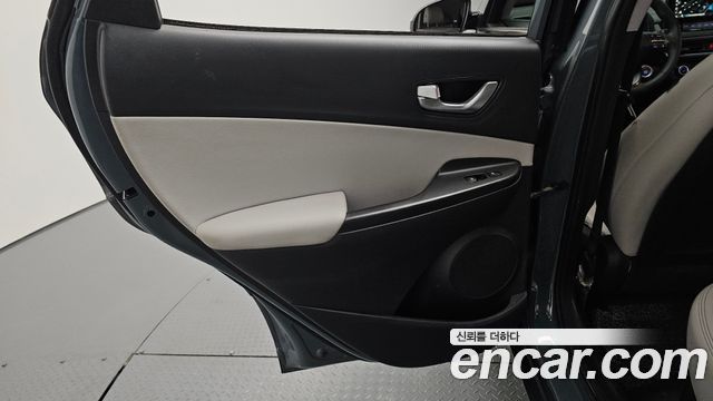 Hyundai Kona 2021 — photo 15