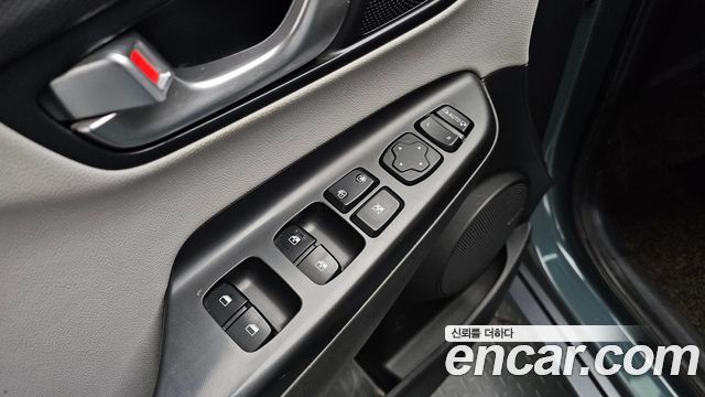 Hyundai Kona 2021 — photo 32