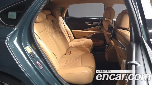 Kia K9 2022 — photo 17