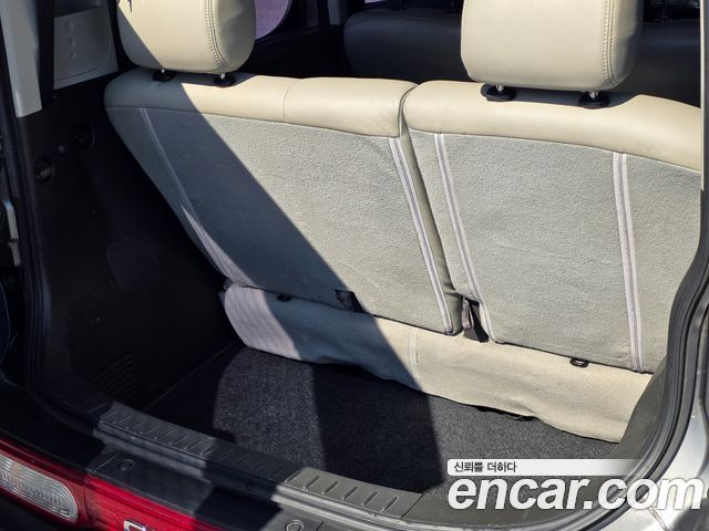 Nissan Cube 2013 — photo 11