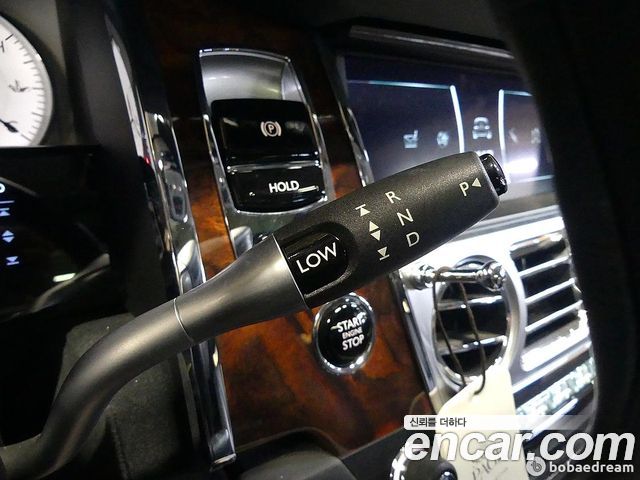 Rolls-Royce Ghost 2018 — photo 9