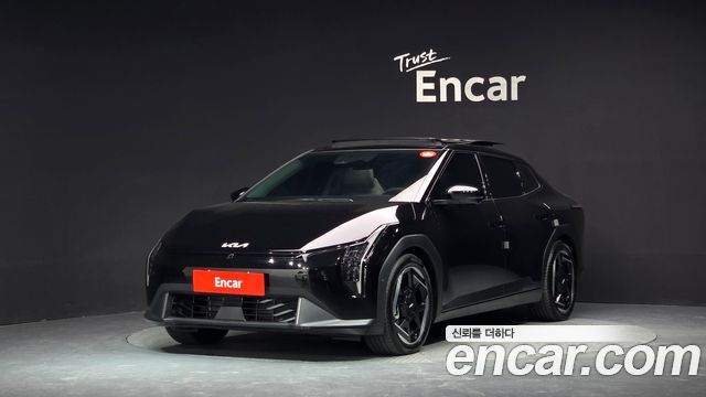 Kia EV4 2026 — photo 1