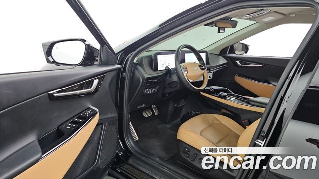 Kia EV6 2023 — photo 13