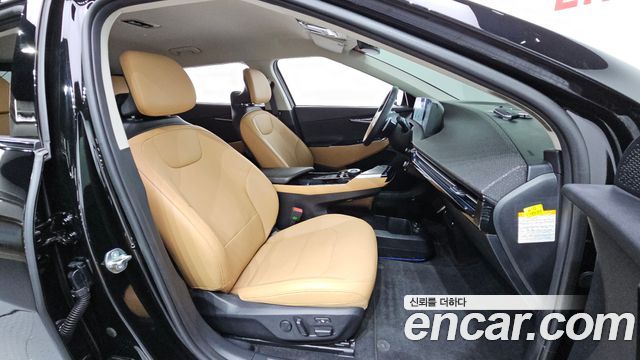 Kia EV6 2023 — photo 18