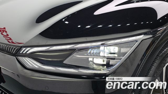 Kia EV6 2023 — photo 8