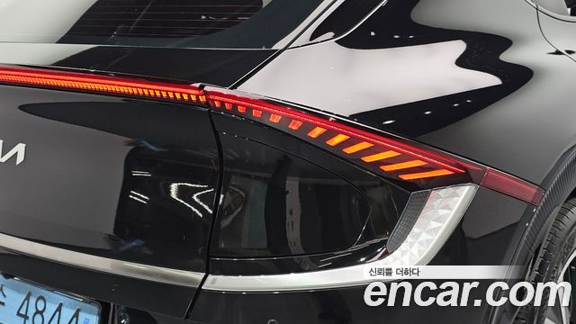 Kia EV6 2023 — photo 9