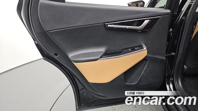 Kia EV6 2023 — photo 15