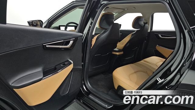 Kia EV6 2023 — photo 16