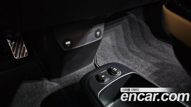 Kia EV6 2023 — photo 30