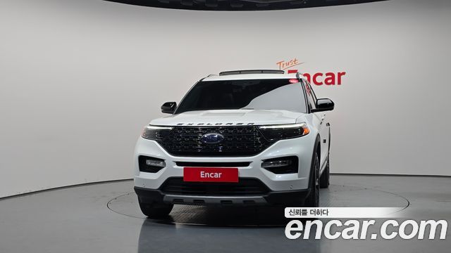Ford Explorer 2022 — photo 3