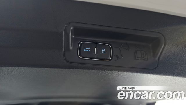 Ford Explorer 2022 — photo 20