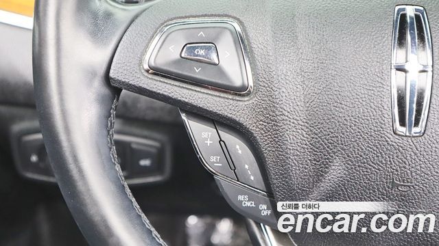 Lincoln MKC 2017 — photo 11