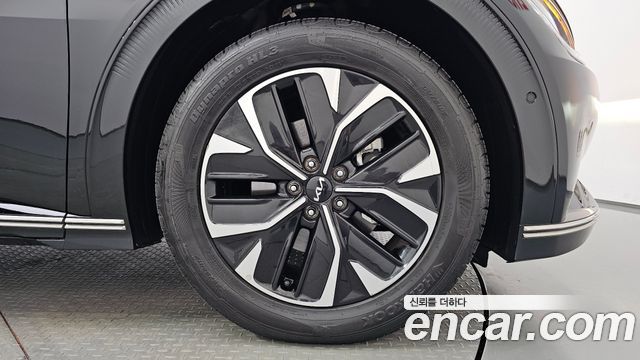 Kia EV6 2023 — photo 7