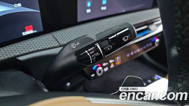 Kia EV6 2023 — photo 28