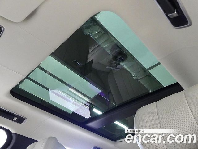 Land Rover Range Rover 2024 — photo 14