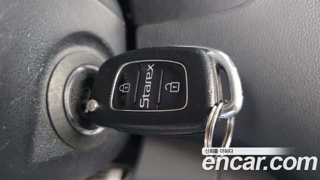 Hyundai Starex 2016 — photo 18