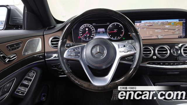 Mercedes-Benz S-Class 2019 — photo 19