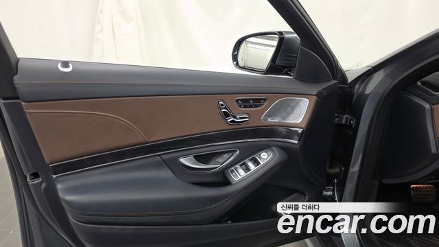 Mercedes-Benz S-Class 2019 — photo 14