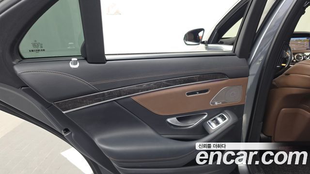 Mercedes-Benz S-Class 2019 — photo 15