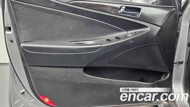 Hyundai Sonata 2013 — photo 14