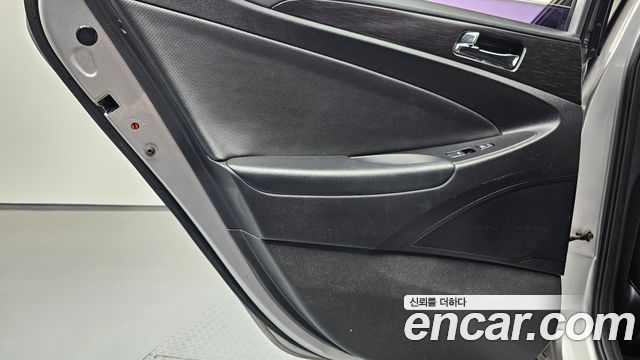 Hyundai Sonata 2013 — photo 15