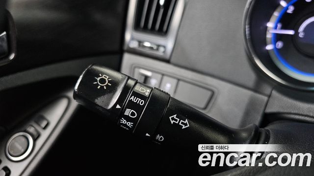 Hyundai Sonata 2013 — photo 33