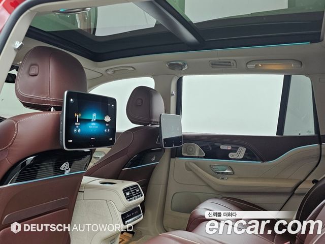 Mercedes-Benz GLS-Class 2023 — photo 18