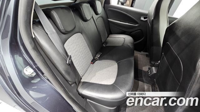 Renault Korea Zoe 2021 — photo 18