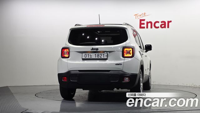 Jeep Renegade 2017 — photo 4