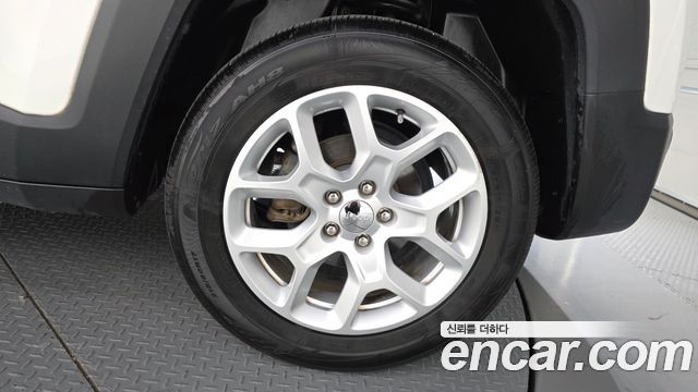 Jeep Renegade 2017 — photo 5