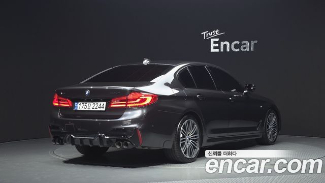 BMW 5-Series 2019 — photo 2