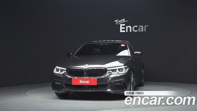 BMW 5-Series 2019 — photo 3