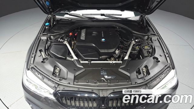 BMW 5-Series 2019 — photo 6