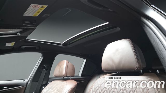 BMW 5-Series 2019 — photo 26