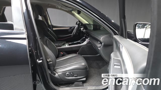 Genesis GV80 2020 — photo 17