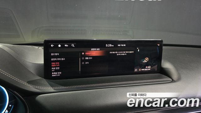 Genesis GV80 2020 — photo 22