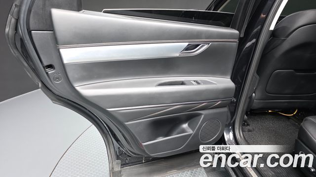 Genesis GV80 2020 — photo 15