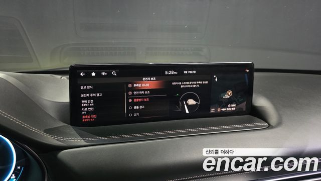 Genesis GV80 2020 — photo 28